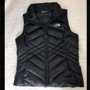 Womens Medium North Face Down Vest Black
